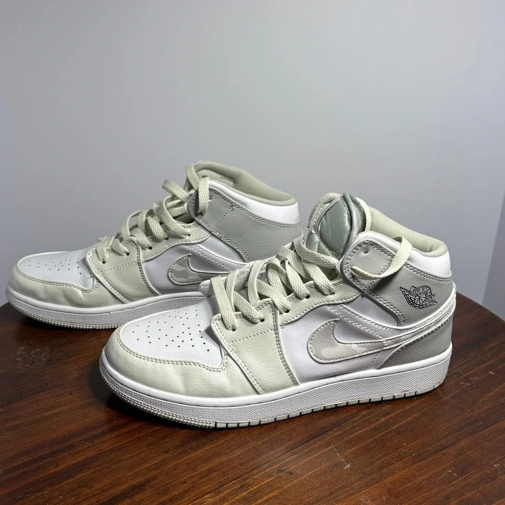 Nike Jordan Sneakers Mens Size 8 White‎ Air Jordan 1 Mid Camo Swoosh DC9035-100